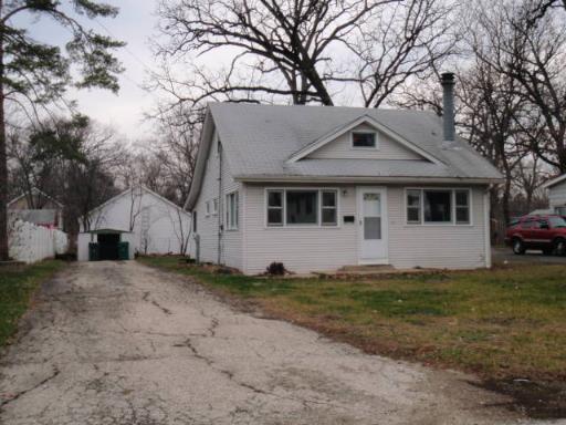 148 Burton, Grayslake, IL 60030