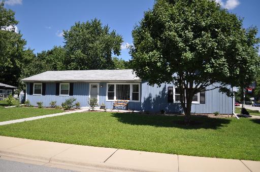 1400 Austin Ave., Aurora, IL 60505