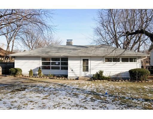 33517 N Greentree Rd., Grayslake, IL 60030