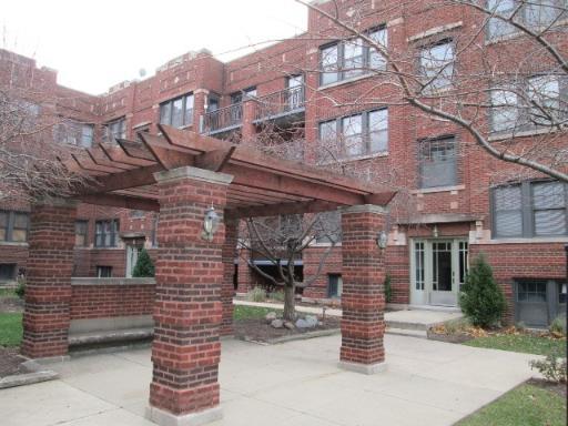 645 W Garfield St. #1, Oak Park, IL 60304