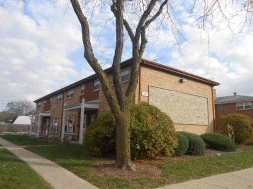 219 Linn Ct. #C, North Aurora, IL 60542