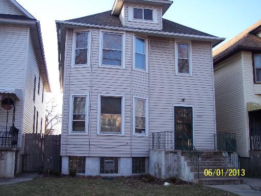 3754 N Ridgeway Ave., Chicago, IL 60618