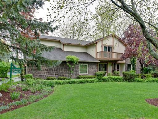 20374 Park Hill Dr., Barrington, IL 60010