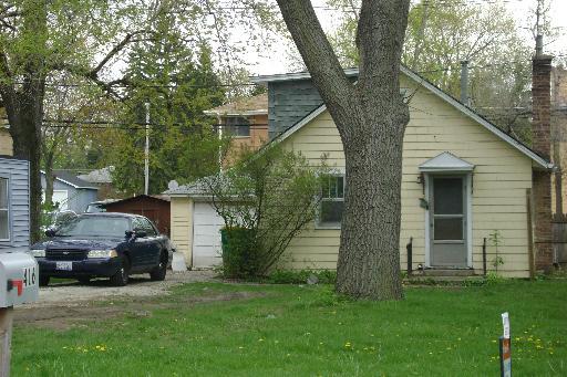 416 S Linden Ave., Westmont, IL 60559