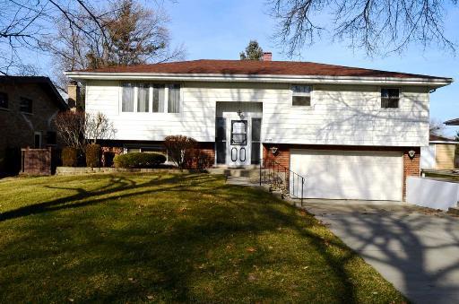 1110 60th Pl., Downers Grove, IL 60516