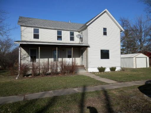 31 W Walnut St., Piper City, IL 60959