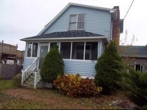 19234 Wentworth Ave., Lansing, IL 60438