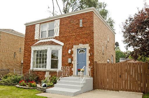 2927 W 97th St., Evergreen Park, IL 60805