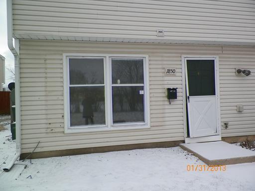 1850 Jamestown Cir., Hoffman Estates, IL 60195