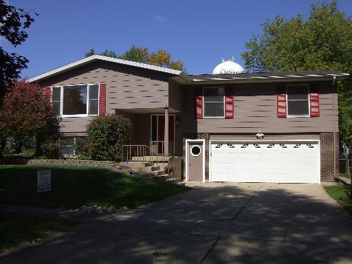 212 Hickory St., Oswego, IL 60543