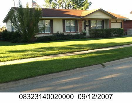 389 Trowbridge Rd., Elk Grove Village, IL 60007