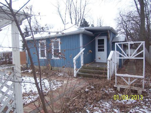 24491 W Poplar St., Round Lake, IL 60073