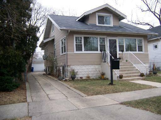 2102 S 8th Ave., Maywood, IL 60153