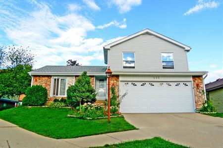 155 Hastings Mill Rd., Streamwood, IL 60107