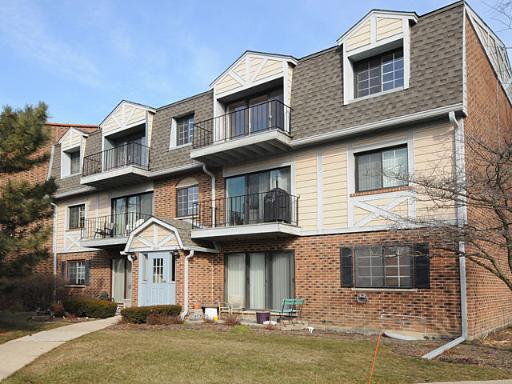 3245 Milwaukee Ave. #3F, Northbrook, IL 60062