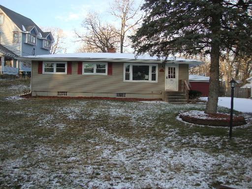 814 W Florence St., Mchenry, IL 60051