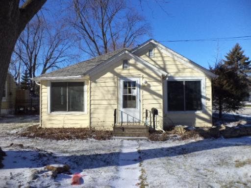 1105 Commercial St., Sycamore, IL 60178
