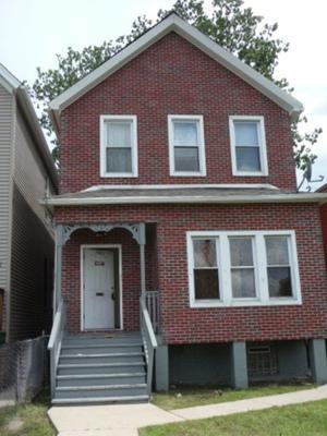 7025 S Dante Ave., Chicago, IL 60637