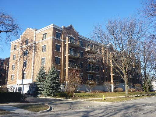 410 W Burlington Ave. #510, La Grange, IL 60525