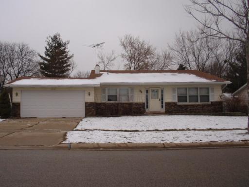 1570 Sheffield Dr., Elgin, IL 60123