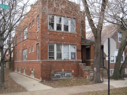 2300 N Hoyne Ave., Chicago, IL 60647