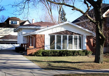 1025 S Catherine Ave., La Grange, IL 60525