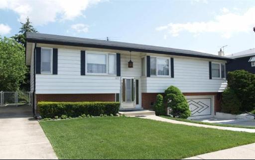 9273 Maryland St., Niles, IL 60714