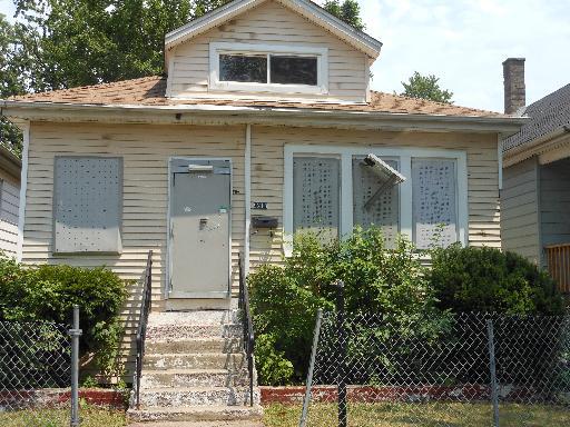 9213 S Blackstone Ave., Chicago, IL 60619