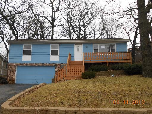 5716 N Agatha Ln., Mchenry, IL 60050