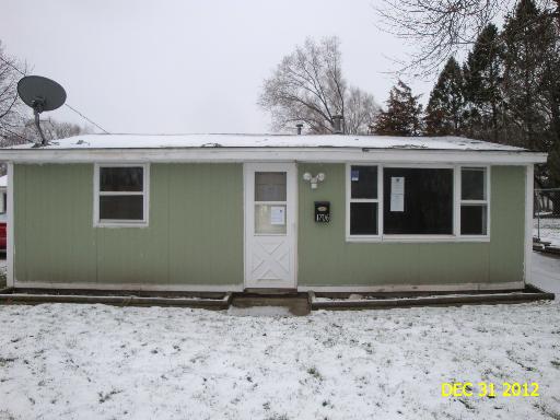 1706 Earl Ct., Dekalb, IL 60115