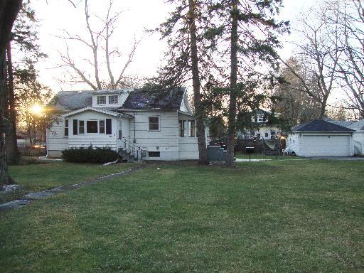 204 Millard Ave., Fox River Grove, IL 60021