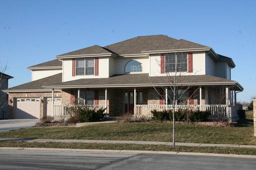 2129 Willowbrook Dr., Bourbonnais, IL 60914
