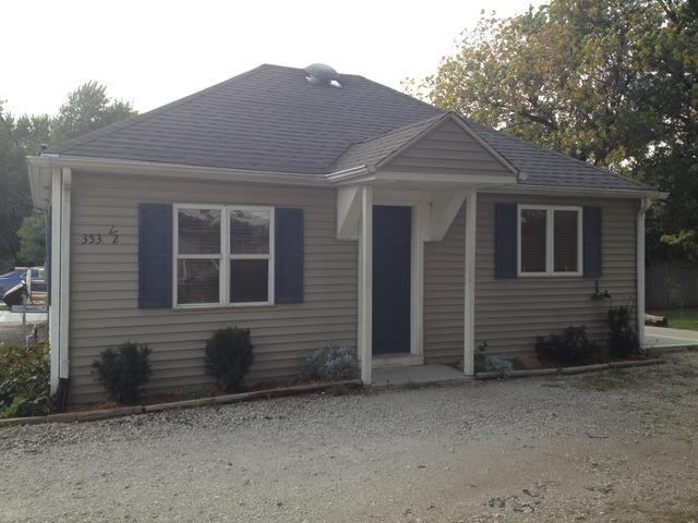 353 1/2 S Main St., Seneca, IL 61360