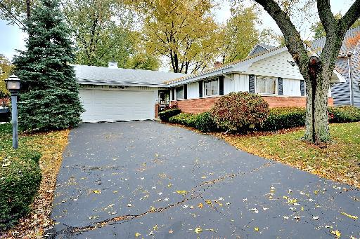 1132 62nd Pl., Downers Grove, IL 60515