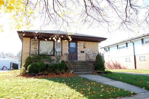 5121 W 105th St., Oak Lawn, IL 60453