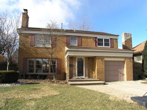 822 S Ashland Ave., La Grange, IL 60525