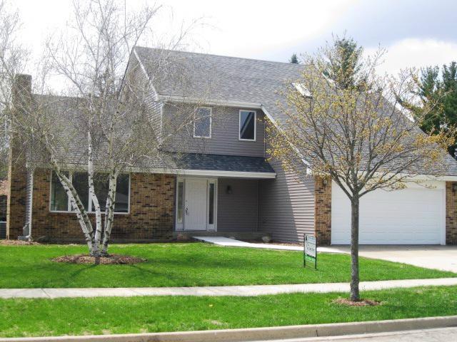 414 Karen Ave., Dekalb, IL 60115