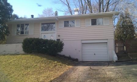 1720 Pierce Rd., Hoffman Estates, IL 60169