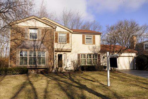 1979 Spring Green Dr., Wheaton, IL 60189