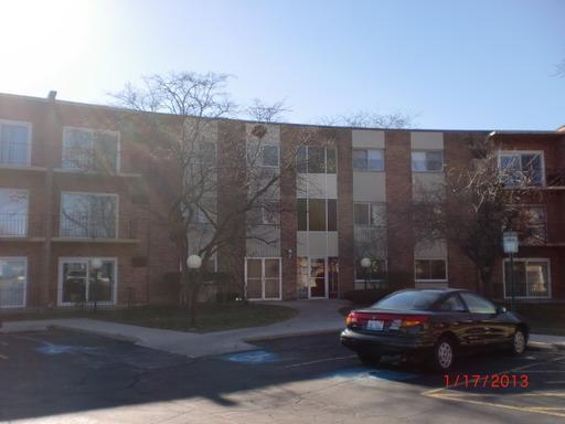 9716 S Karlov Ave. #306, Oak Lawn, IL 60453