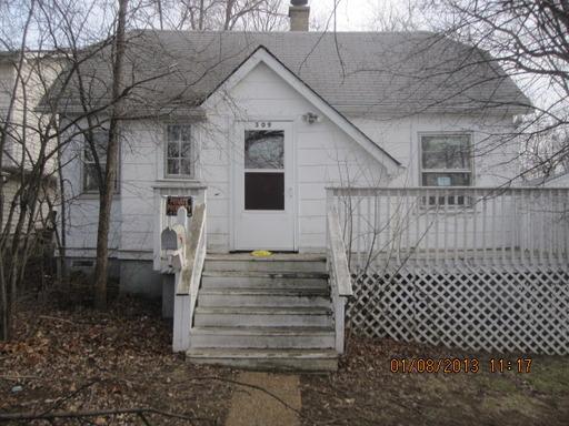 509 N Beechwood Dr., Round Lake, IL 60073