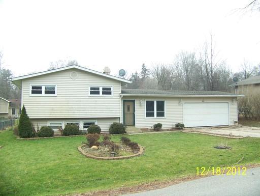 2707 Myang Ave., Mchenry, IL 60050