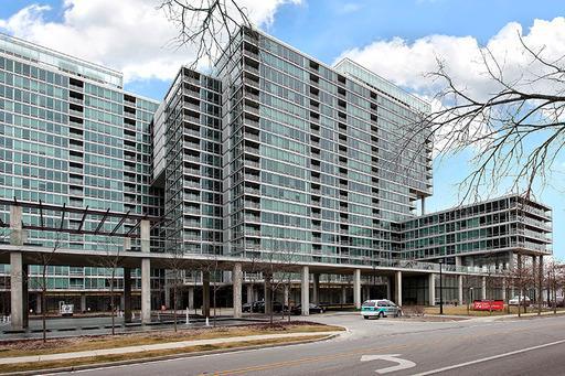9655 Woods Dr. #1501, Skokie, IL 60076