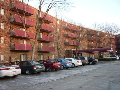 1463 Mercury Dr. #526, Schaumburg, IL 60193