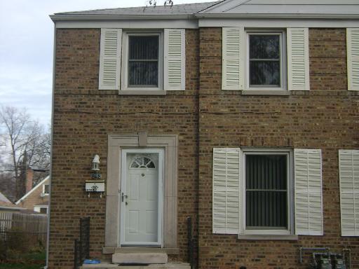 343 Geneva Ave., Bellwood, IL 60104