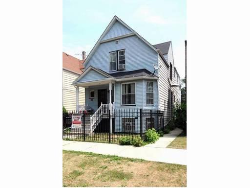 3525 N Whipple St., Chicago, IL 60618