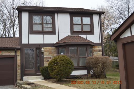 48 White Oak Cir., St. Charles, IL 60174