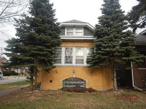 6925 W 26th St., Berwyn, IL 60402