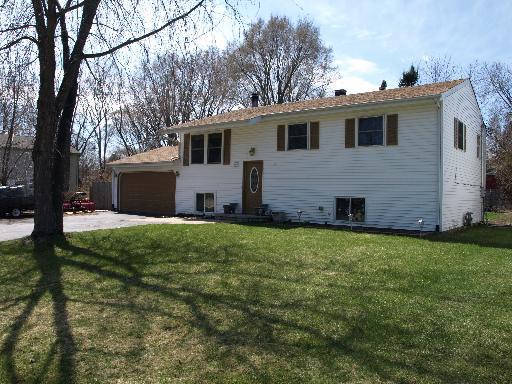 5415 Christine Ave., Mchenry, IL 60050