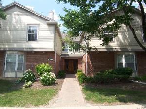 1760 Eastwood Ct. #7, Schaumburg, IL 60195